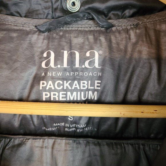 Ana Down Jacket Womens Small Black Puffer Coat Panel Lightweight Outdoor Hooded - Picture 3 of 7